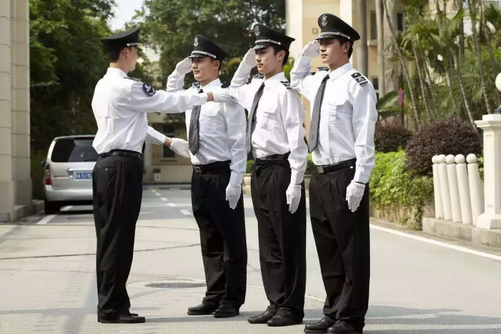 物业保安服务四个要求